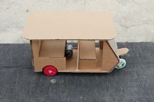 4分钟学会用纸板制作三蹦子