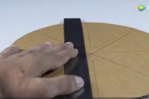 怎么用简单的纸板制作出一个迷你水车 神奇的DIY 神奇的手工制作