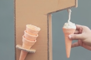 创意纸板手工DIY，牛人用纸板diy的“冰淇淋机”