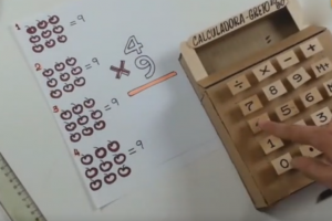 做个手工纸板计算器，真能算出结果吗？