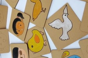 谷乐品环创手工原创纸板涂画画美术艺术展示