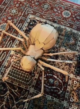 谷乐品环创手工材料DIY艺术创意之纸板蜘蛛展示分享，谷乐品环创素材网独家分享提供视频教程