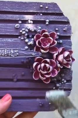 谷乐品环创手工材料DIY艺术创意之纸板立体复古手提箱，谷乐品环创素材网独家分享提供视频教程