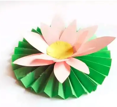 幼儿园最新手工制作步骤！盛开的荷花！